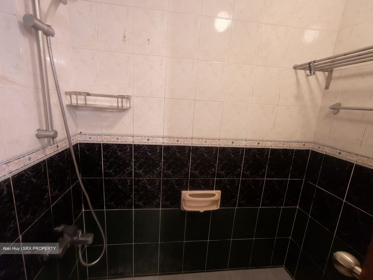 Melville Park (D18), Condominium #576335471